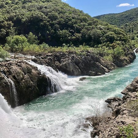 Charmante Maison A Saint Guilhem Le Desert Εξωτερικό φωτογραφία